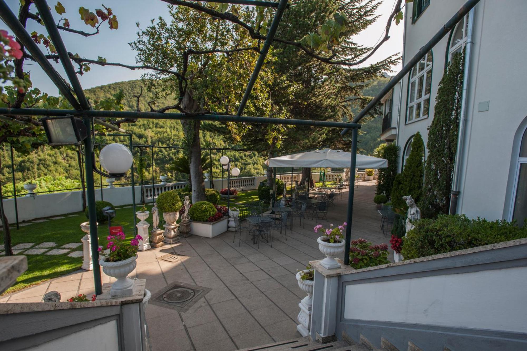Hotel Scapolatiello Cava De' Tirreni Exterior photo