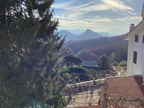 View right from room balcony